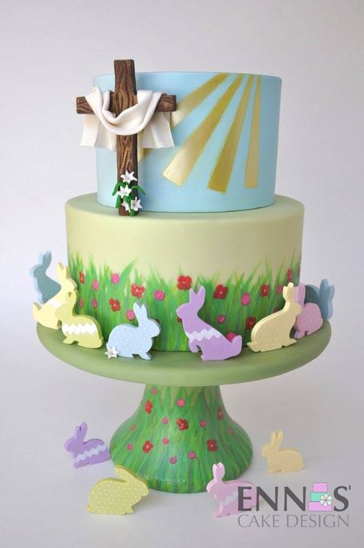 Holy Cross Easter egg by  Irina Bello Salazar - Ennas'Cake Design