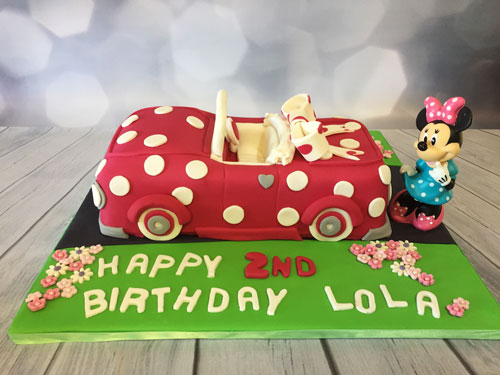 Minnie Mouse  car cake by Cheryl Brouwers