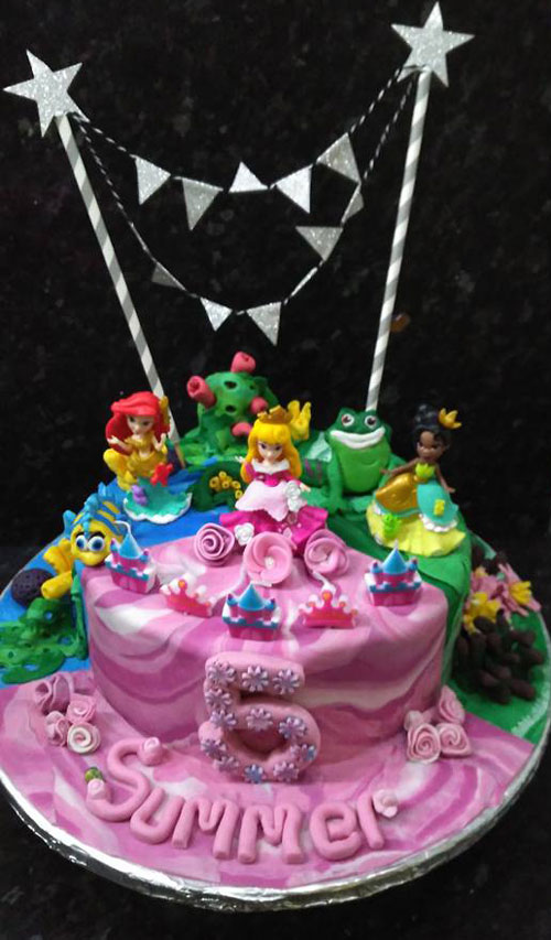 Disney princesses cake by Sorraya
