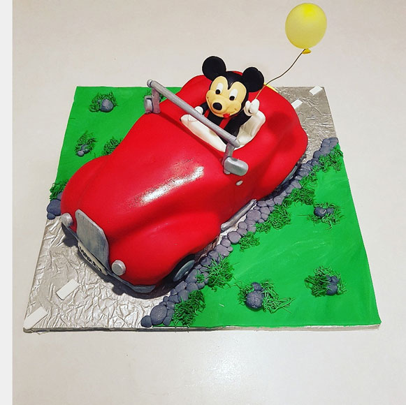 Minnie Mouse cake by Nolene Smit