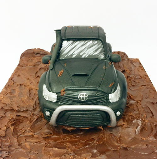 Toyota Hilux Ute cake by Kylie Gracie