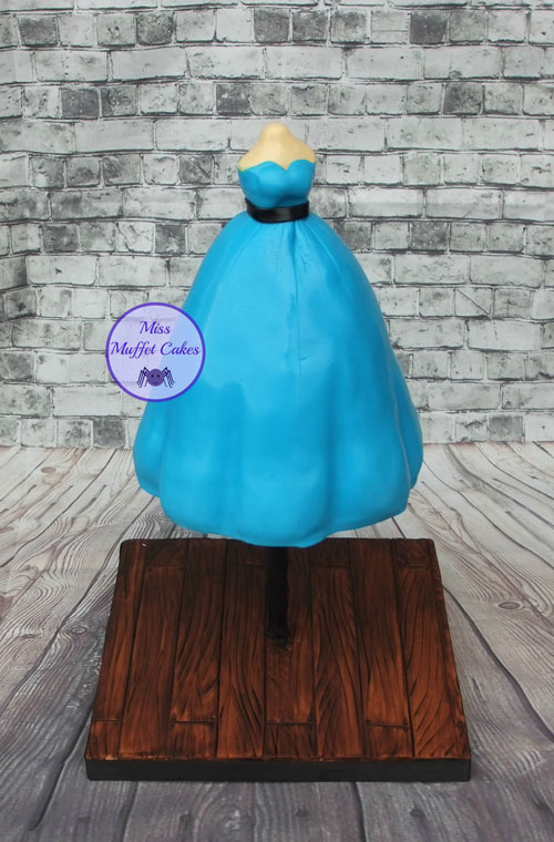 Dress cake by Miss Muffet Cakes