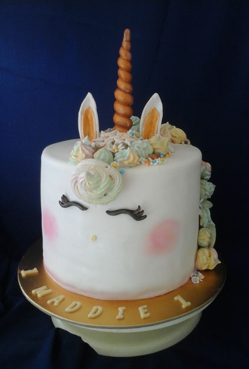Unicorn cake by Bobbie Parsons