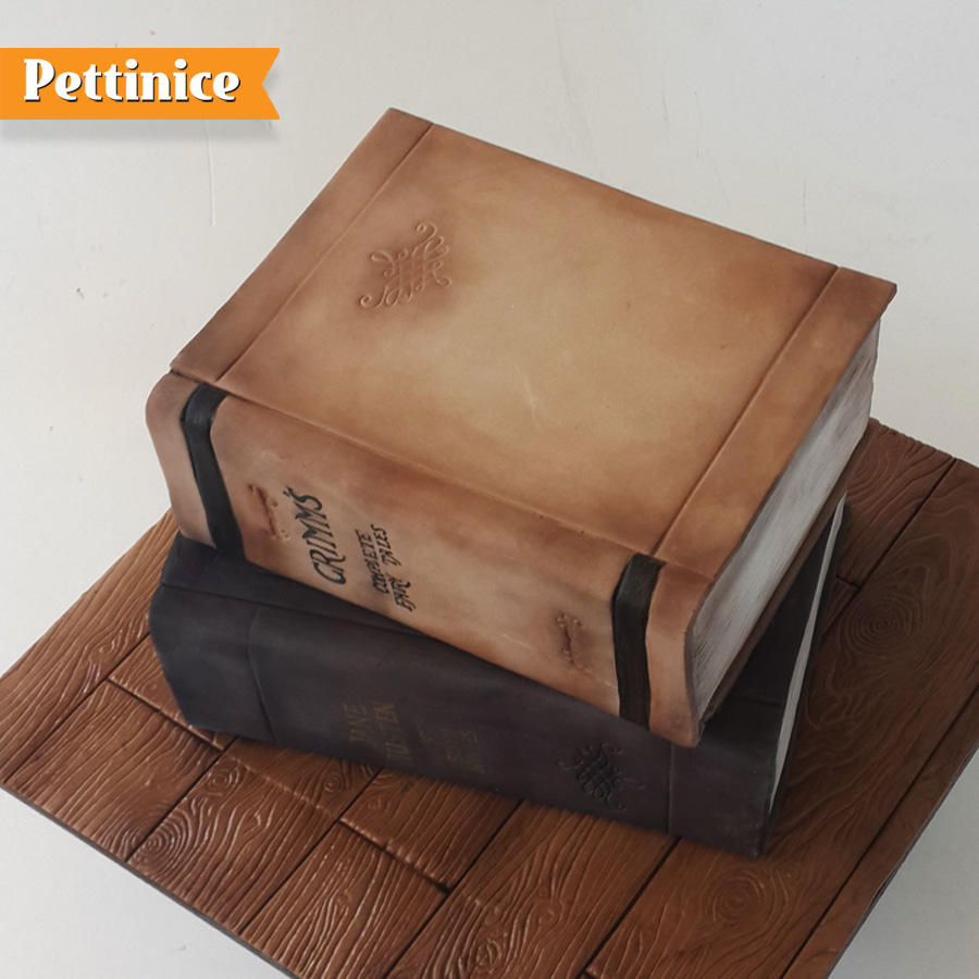 Pettinice | Book cake tutorial with Karin Klenner