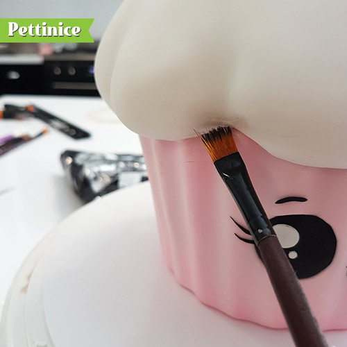 Pettinice  Kawaii Giant Cupcake and Panda cake tutorial