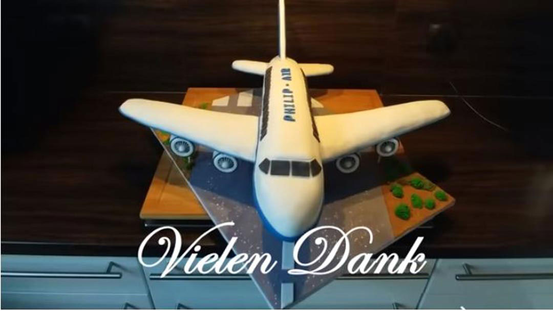 Aeroplane Theme Cakes