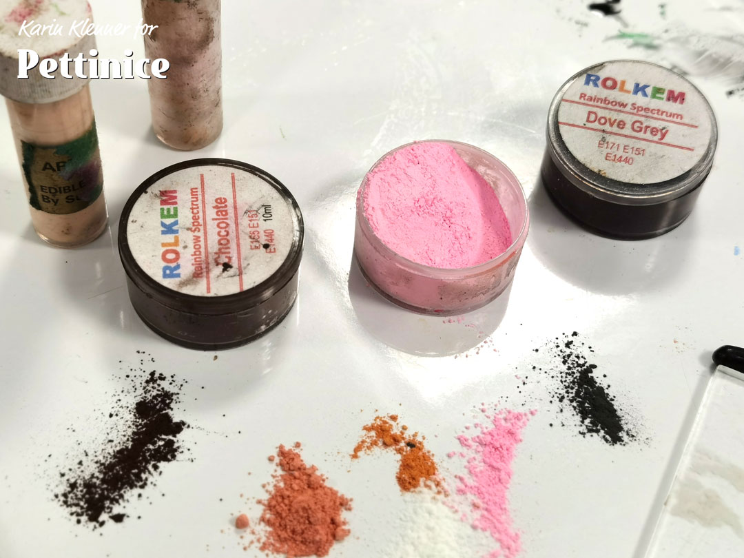 Add some cornflour to your bench as well as your dusts.